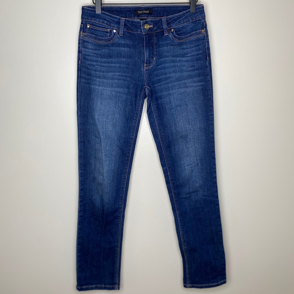 WHBM Dark Wash Skinny Jeans With Gemstone